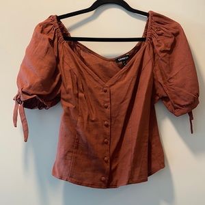 Puff sleeve cropped top